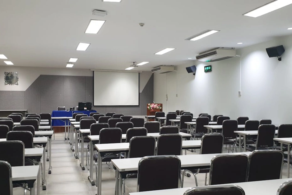 Educational buildings electrician in surrey